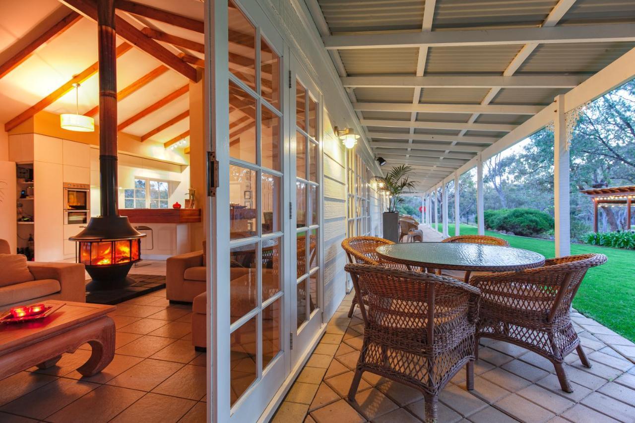 Llewellin'S Guest House Margaret River Exterior foto